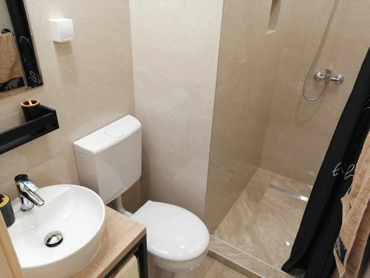 Studio Apartment - A Bit Of Joy Sarajevo Ngoại thất bức ảnh